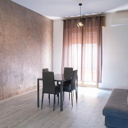Monfalcone City Room Rental Apartment Cagliari Buitenkant foto