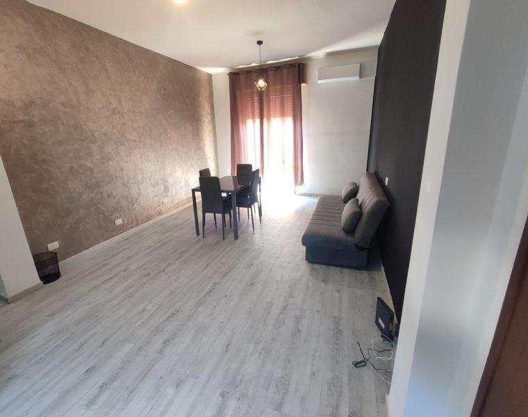 Monfalcone City Room Rental Apartment Cagliari Buitenkant foto