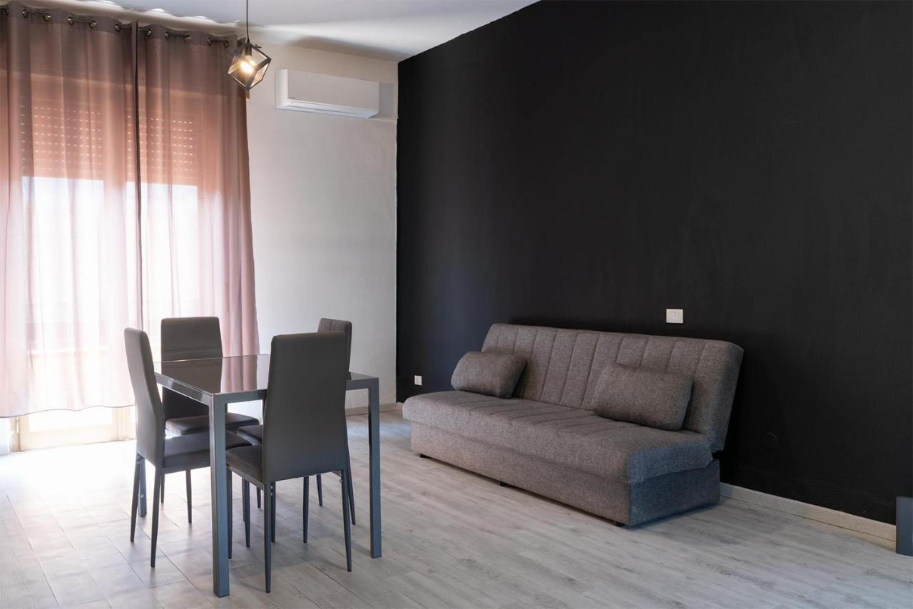 Monfalcone City Room Rental Apartment Cagliari Buitenkant foto